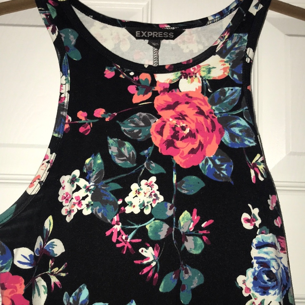 Express Bodycon Midi🌸 - Picture 3 of 5